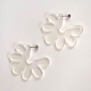 Resin Flower Power Clear Hoop Stud Style Earrings